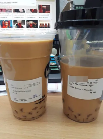 Cốc Trà Sữa: Uống Bao Nhiêu Là An Toàn & Những Nguy Cơ Rình Rập Cốc Trà Sữa: Uống Bao Nhiêu Là An Toàn & Những Nguy Cơ Rình Rập