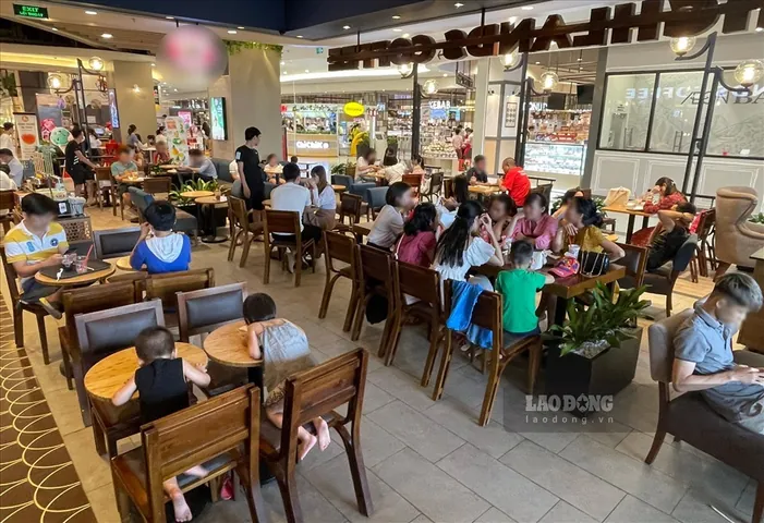 Ảnh Đi Uống Trà Sữa: Tạo Dáng, Caption & Ý Tưởng Chụp Ảnh Đẹp Ảnh Đi Uống Trà Sữa: Tạo Dáng, Caption & Ý Tưởng Chụp Ảnh Đẹp