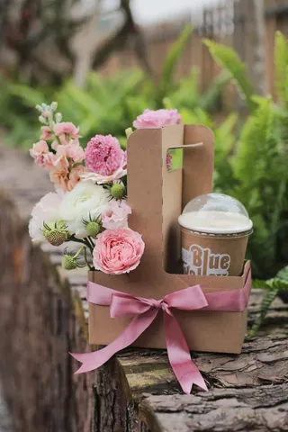 Bó Hoa Trà Sữa: Ý Tưởng Quà Tặng Độc Đáo, Cách Làm & Địa Chỉ Mua