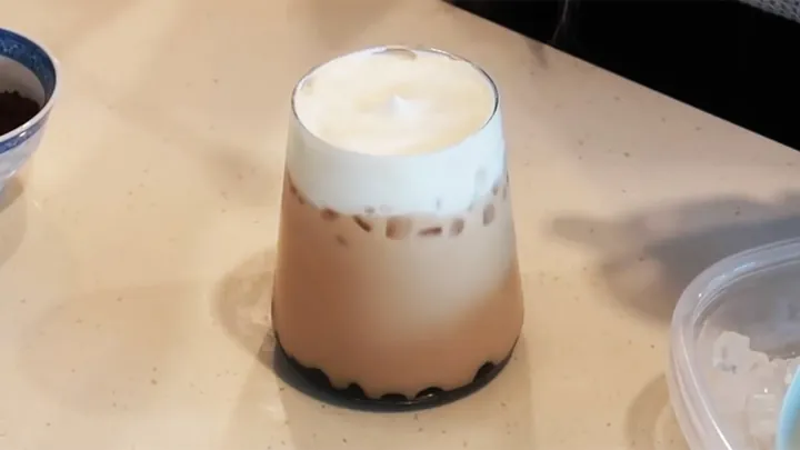 Cách Làm Kem Trà Sữa Trân Châu Đường Đen Thơm Ngon Tại Nhà Dễ Dàng Cách Làm Kem Trà Sữa Trân Châu Đường Đen Thơm Ngon Tại Nhà Dễ Dàng