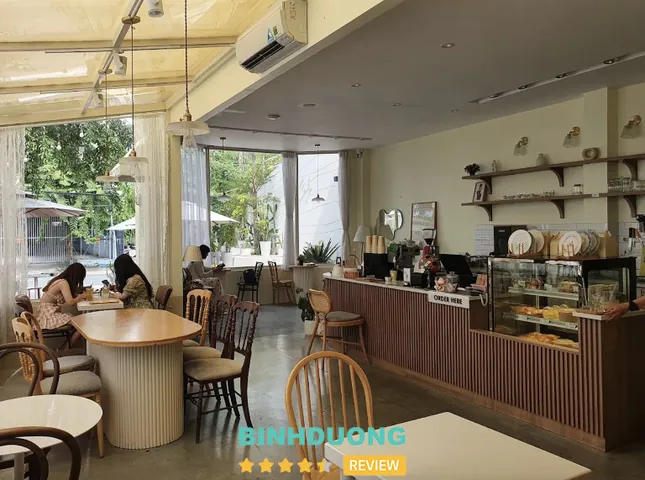 Hướng Dẫn Chi Tiết Cách Mở Quán Trà Sữa Từ A - Z Cho Người Mới Bắt Đầu