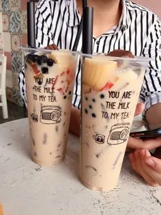 30+ Ý Tưởng Tạo Dáng Chụp Ảnh Đi Uống Trà Sữa Đẹp, Thu Hút Ngàn Like 30+ Ý Tưởng Tạo Dáng Chụp Ảnh Đi Uống Trà Sữa Đẹp, Thu Hút Ngàn Like