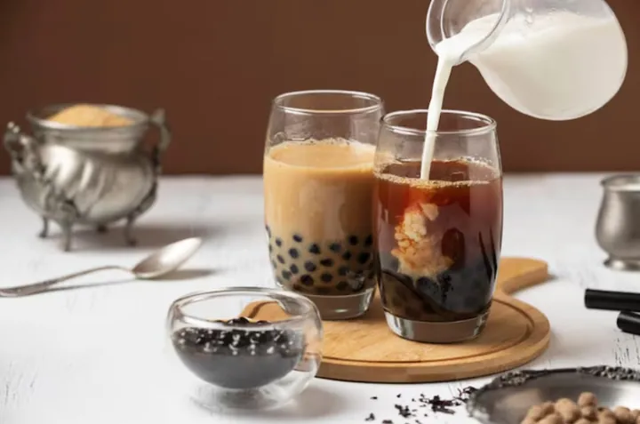 Lâu Lâu Uống Trà Sữa Có Béo Không? Cách Uống Thông Minh Để Không Tăng Cân Lâu Lâu Uống Trà Sữa Có Béo Không? Cách Uống Thông Minh Để Không Tăng Cân