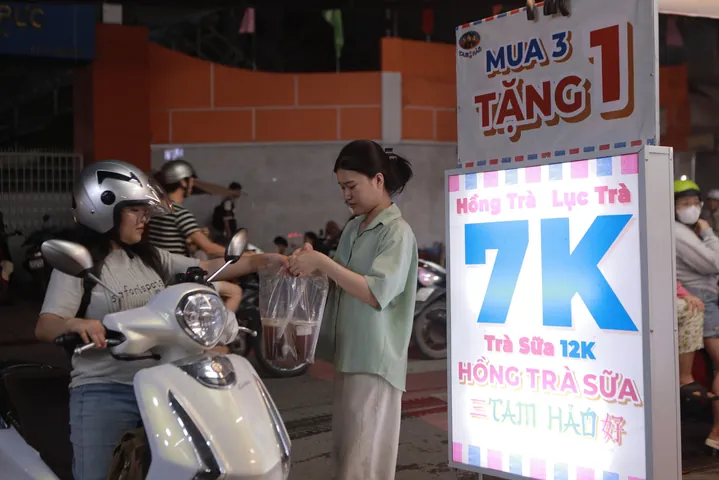 Lẩu Trà Sữa Tphcm: Khám Phá Các Quán Ngon, Xu Hướng Mới Nhất 2025