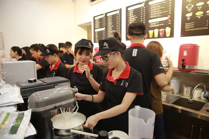 Tuyển Dụng Nhân Viên Phục Vụ Quán Trà Sữa: Cơ Hội & Yêu Cầu Chi Tiết