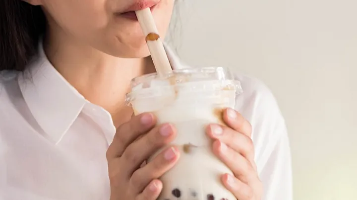 Sau Sinh Uống Trà Sữa Được Không? Bao Lâu Thì An Toàn Và Lưu Ý Gì? Sau Sinh Uống Trà Sữa Được Không? Bao Lâu Thì An Toàn Và Lưu Ý Gì?