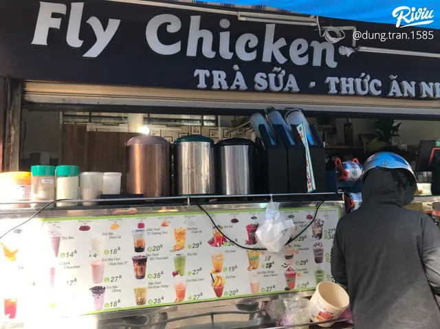 Trà Sữa Fly Chicken: Địa Điểm Ăn Vặt Nổi Tiếng Tại Tp.hcm