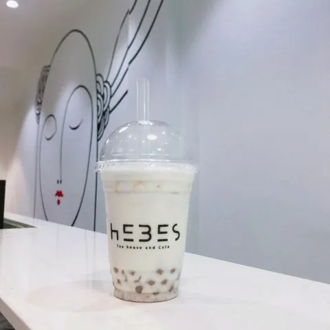 Trà Sữa Hebes: Quán Của Hoa Hậu Phạm Hương & Những Điều Bạn Cần Biết