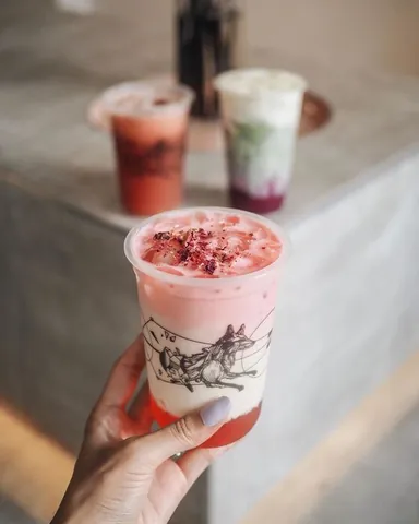 Cách Làm Trà Sữa Hoa Hồng Thơm Ngon, Chuẩn Vị Quán Tại Nhà Cách Làm Trà Sữa Hoa Hồng Thơm Ngon, Chuẩn Vị Quán Tại Nhà
