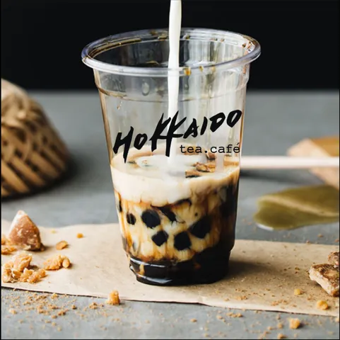 Trà Sữa Hokkaido Là Gì? Nguồn Gốc, Đặc Điểm & Cách Phân Biệt Với Trà Sữa Thông Thường Trà Sữa Hokkaido Là Gì? Nguồn Gốc, Đặc Điểm & Cách Phân Biệt Với Trà Sữa Thông Thường