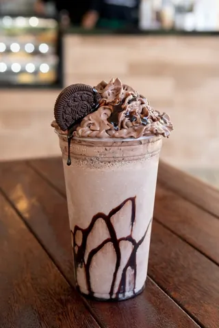 Hướng Dẫn Làm Trà Sữa Oreo Cake Cream Thơm Ngon Chuẩn Vị Tại Nhà Hướng Dẫn Làm Trà Sữa Oreo Cake Cream Thơm Ngon Chuẩn Vị Tại Nhà