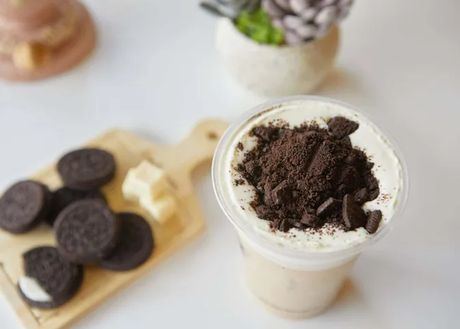 Hướng Dẫn Làm Trà Sữa Oreo Cake Cream Thơm Ngon Chuẩn Vị Tại Nhà Hướng Dẫn Làm Trà Sữa Oreo Cake Cream Thơm Ngon Chuẩn Vị Tại Nhà