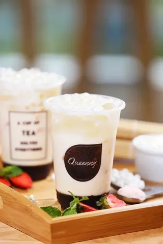 Trà Sữa Queenny: Khám Phá Top Thương Hiệu Hot & Bí Quyết Chọn Món Ngon Trà Sữa Queenny: Khám Phá Top Thương Hiệu Hot & Bí Quyết Chọn Món Ngon