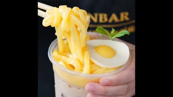Ramen Trà Sữa: Xu Hướng Ẩm Thực Độc Lạ Và Cách Thưởng Thức Chuẩn Vị Ramen Trà Sữa: Xu Hướng Ẩm Thực Độc Lạ Và Cách Thưởng Thức Chuẩn Vị