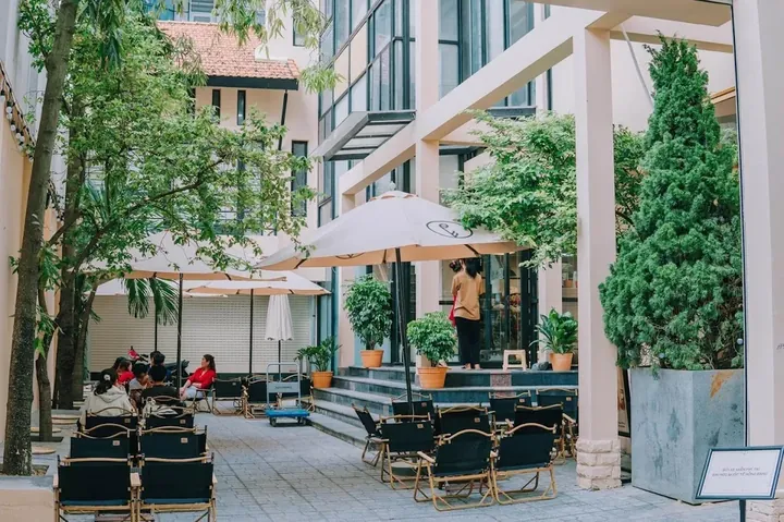 Trà Sữa R&b Điện Biên Phủ: Địa Chỉ Quán, Menu & Đánh Giá Ngon Nhất