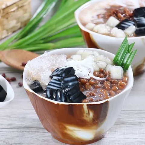 Trà Sữa Tạ Tuyết Ngân: Review & Kinh Nghiệm Chọn Món Ngon Quận 10