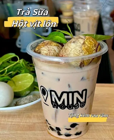 Trà Sữa Trứng Vịt Lộn: Khám Phá Món Ăn Gây Sốt, Có Nên Thử Hay Không?