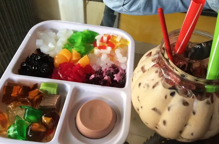 Trà Sữa V2 Nha Trang: Khám Phá Hương Vị Đời Đầu & Các Quán Ngon Nhất Trà Sữa V2 Nha Trang: Khám Phá Hương Vị Đời Đầu & Các Quán Ngon Nhất