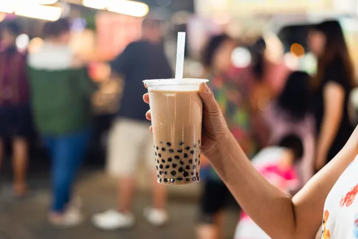 Uống Trà Sữa Có Tốt Không? Lợi Ích, Tác Hại Và Cách Uống An Toàn